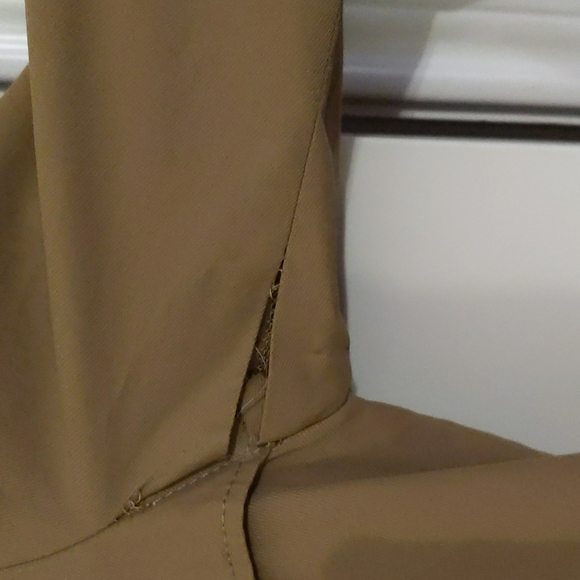 Classic Tommy Hilfiger Double-breasted Trench w/ Hood, Belt,& Pockets sz XS, Tan - Picture 9 of 14